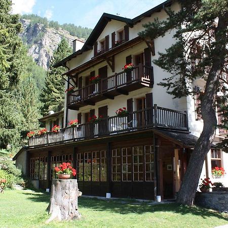 Hotel Hermitage Evolène Екстериор снимка