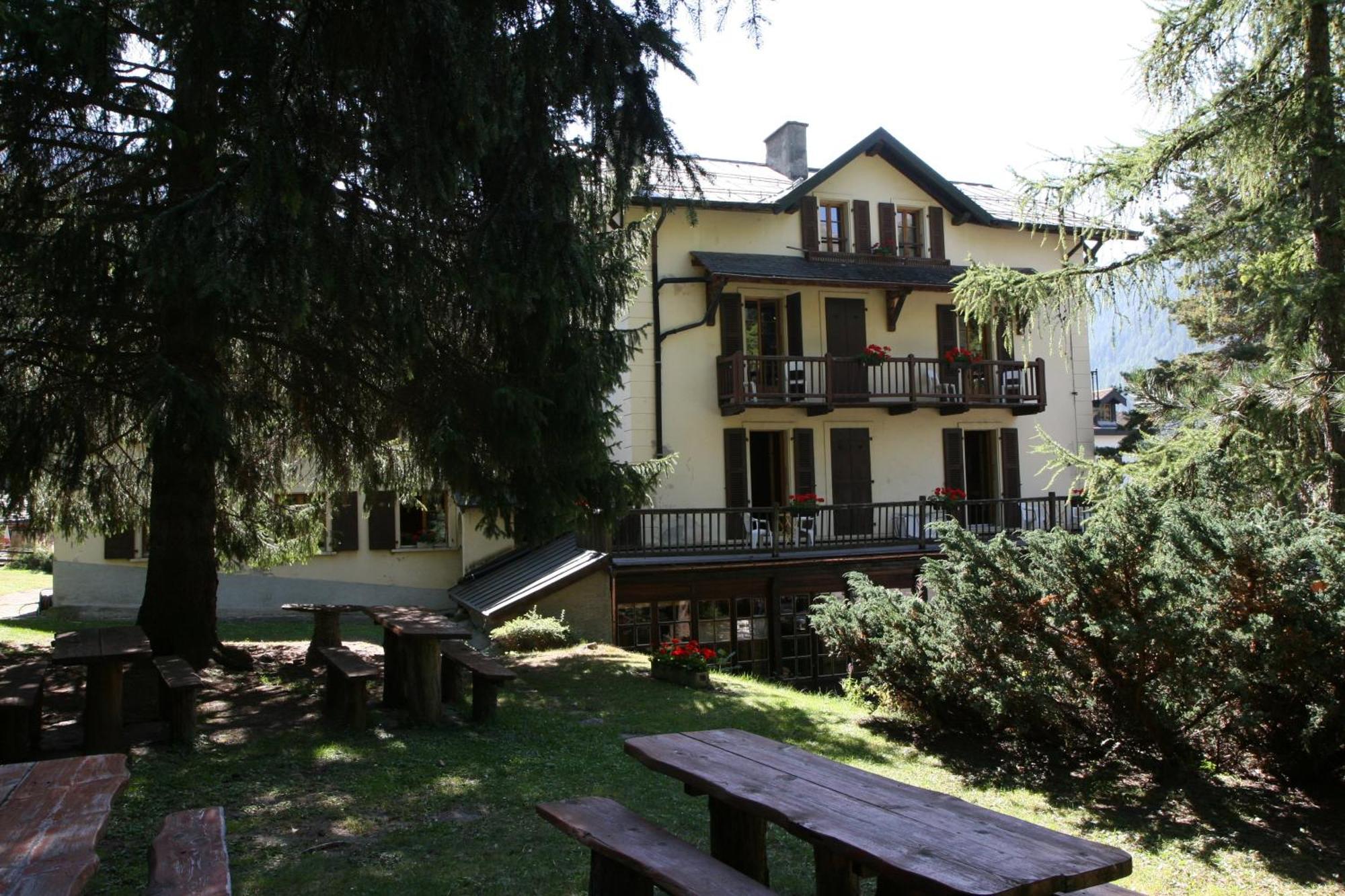 Hotel Hermitage Evolène Екстериор снимка