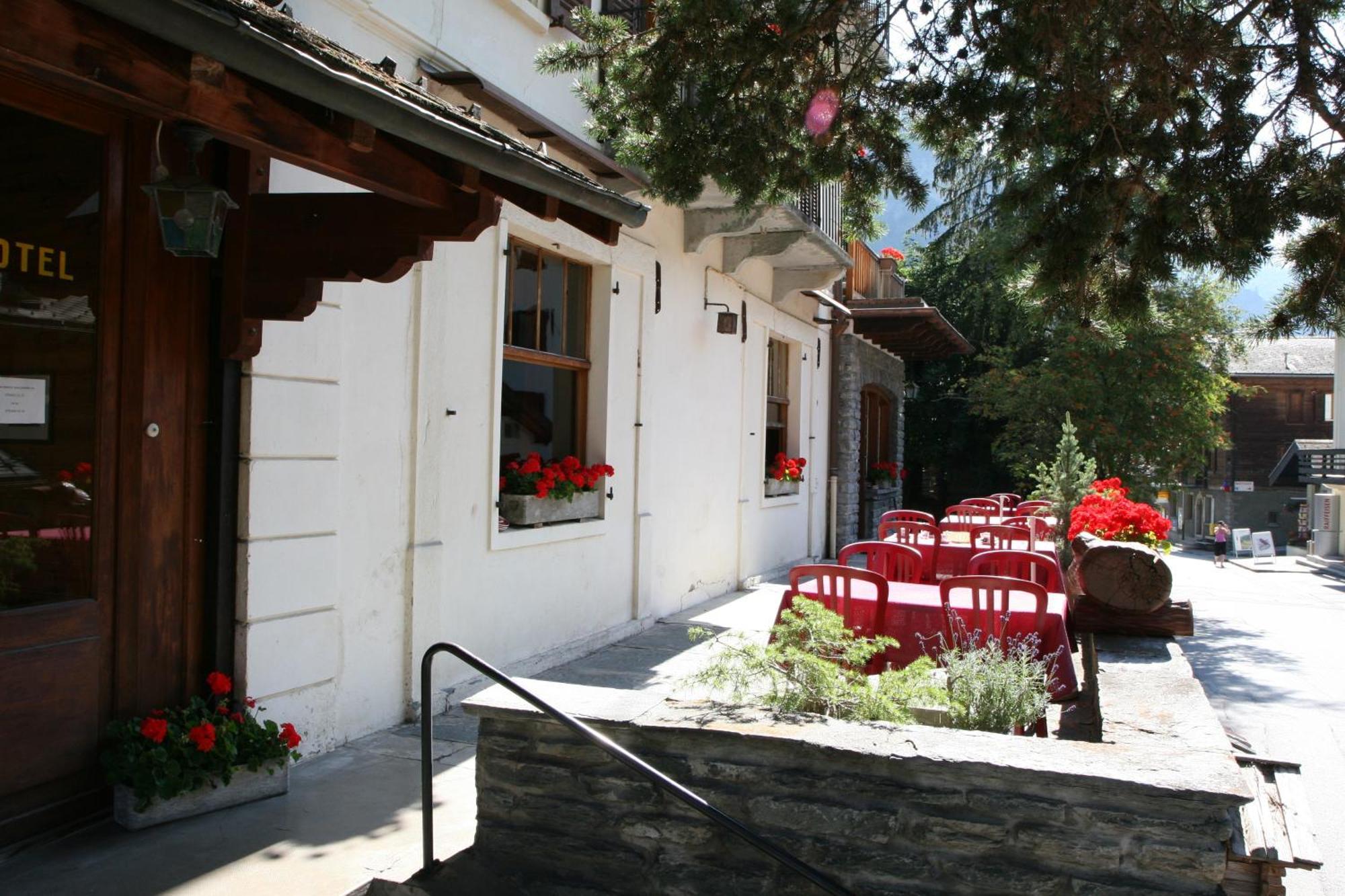 Hotel Hermitage Evolène Екстериор снимка
